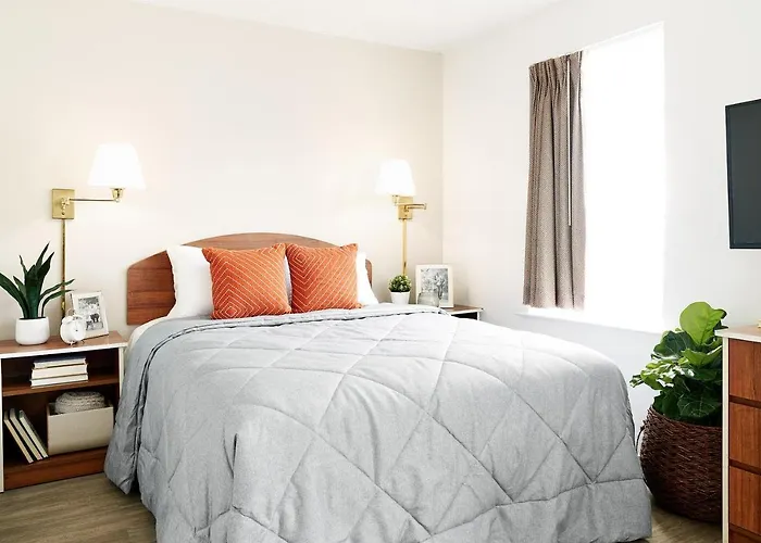 Intown Suites Extended Stay Newport News Va - City Center